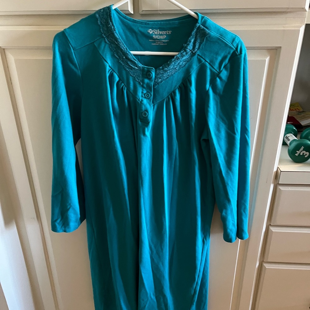 Women’s open back nightgown